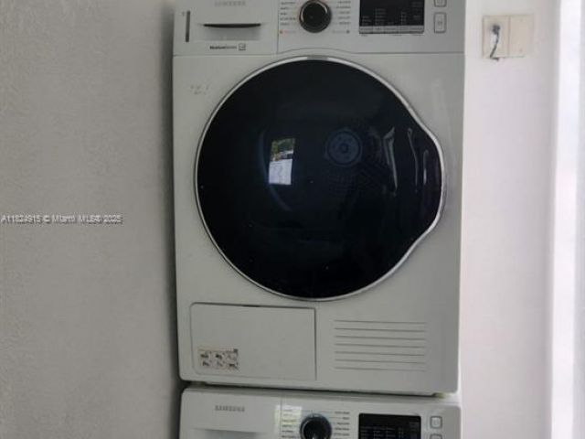 Продажа дома по адресу 1607 Moffett St - фото 6182431