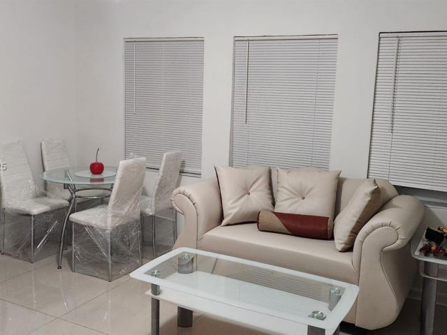 Продажа дома по адресу 1607 Moffett St - фото 6182435