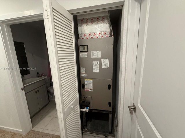 Дом в аренду по адресу 2317 SE 10th St 2317 - фото 6191292