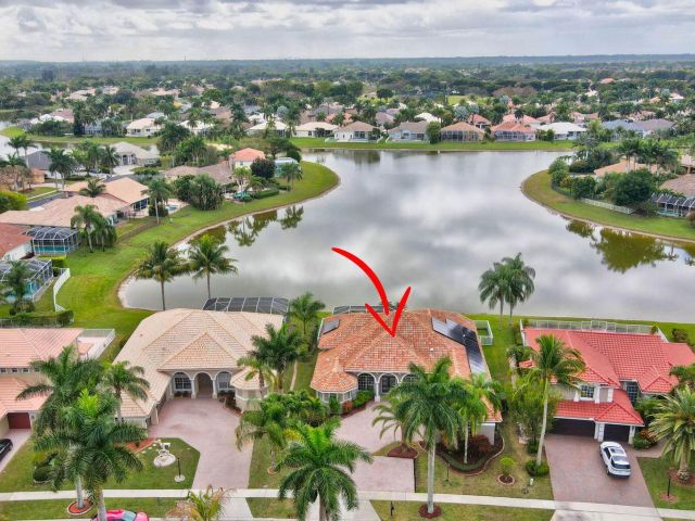 Продажа дома по адресу 12364 Clearfalls Drive - фото 6217533