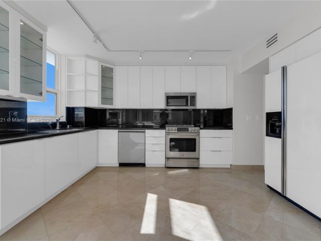 Продажа квартиры #16Y - фото 6196362