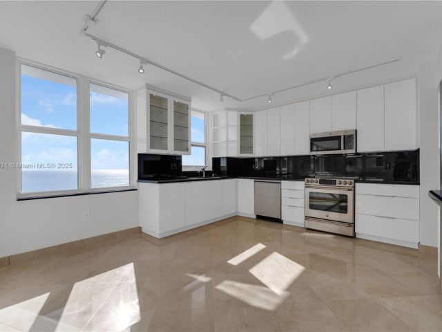 Продажа квартиры #16Y - фото 6196363