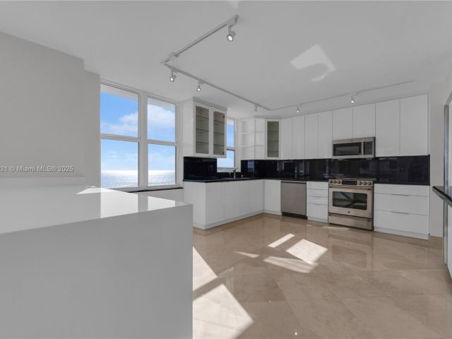 Продажа квартиры #16Y - фото 6196364