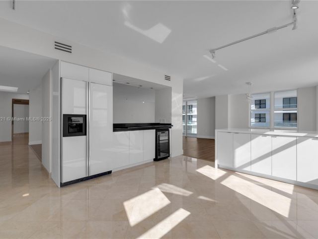 Продажа квартиры #16Y - фото 6196365