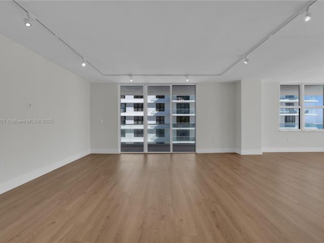 Продажа квартиры #16Y - фото 6196372