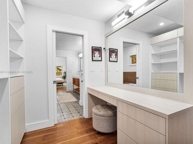 Дом в аренду по адресу 150 NE 50 A - фото 6183663