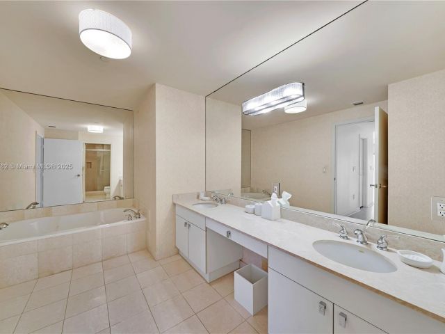 Продажа квартиры #809 - фото 6184542