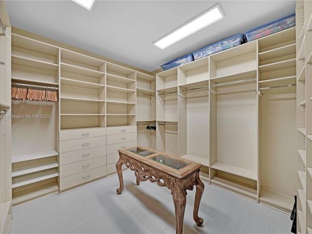 Продажа квартиры #809 - фото 6184543