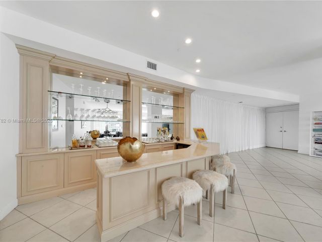 Продажа квартиры #809 - фото 6184550