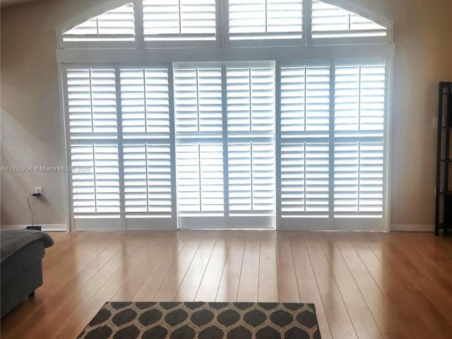 Продажа дома по адресу 2017 NW 182nd Ave - фото 6206742