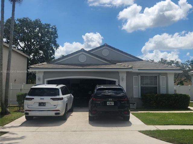 Продажа дома по адресу 2017 NW 182nd Ave - фото 6206745