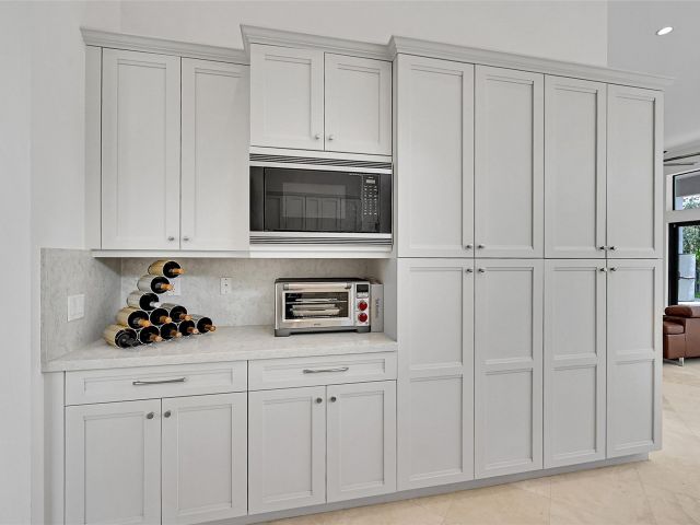 Продажа дома по адресу 6980 NW 28th Ave - фото 6252209