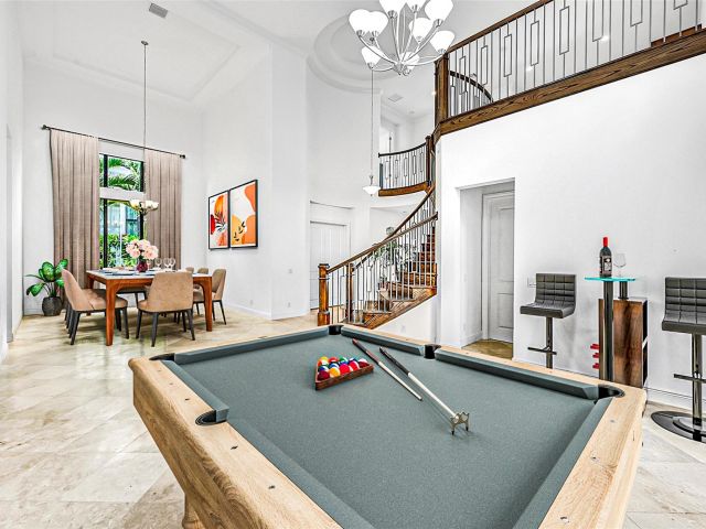 Продажа дома по адресу 6980 NW 28th Ave - фото 6252217