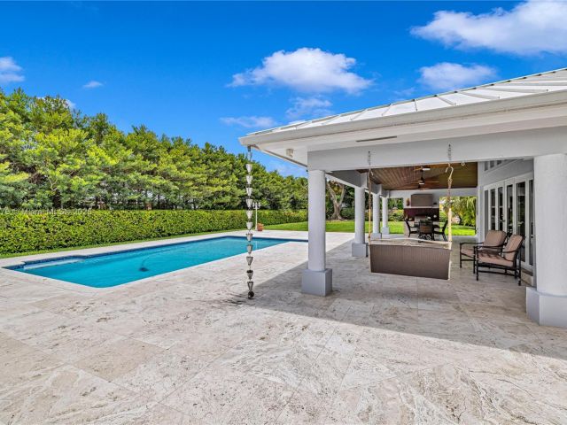 Продажа дома по адресу 10563 SW 92nd Ave - фото 6222095