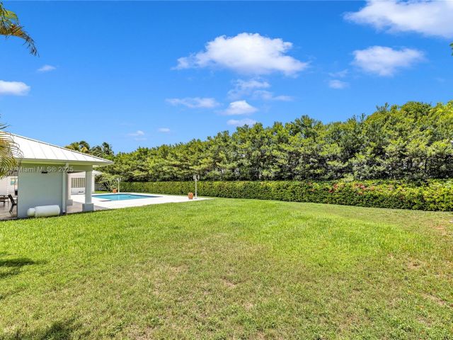 Продажа дома по адресу 10563 SW 92nd Ave - фото 6222098