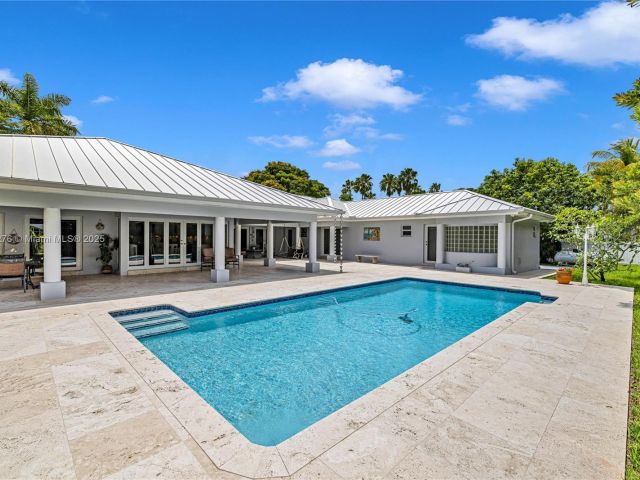 Продажа дома по адресу 10563 SW 92nd Ave - фото 6222107