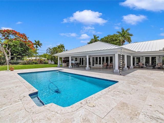 Продажа дома по адресу 10563 SW 92nd Ave - фото 6222109