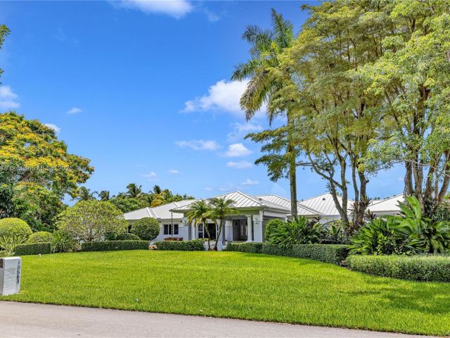 Продажа дома по адресу 10563 SW 92nd Ave - фото 6222112