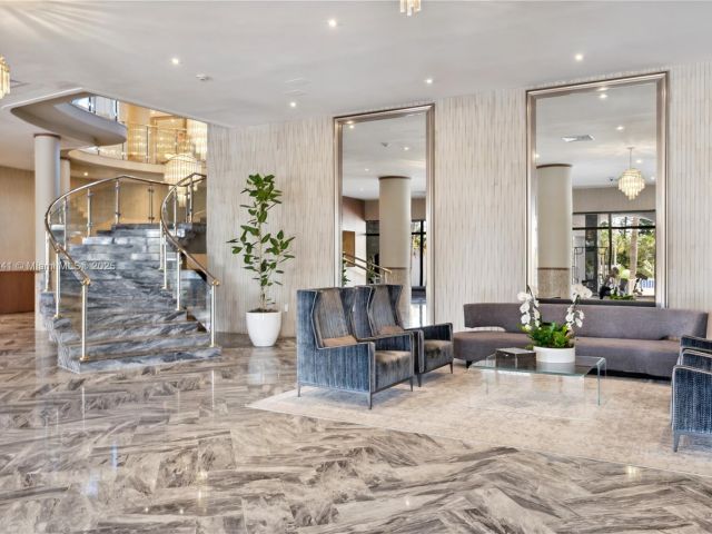 Продажа квартиры #1014 - фото 6195405