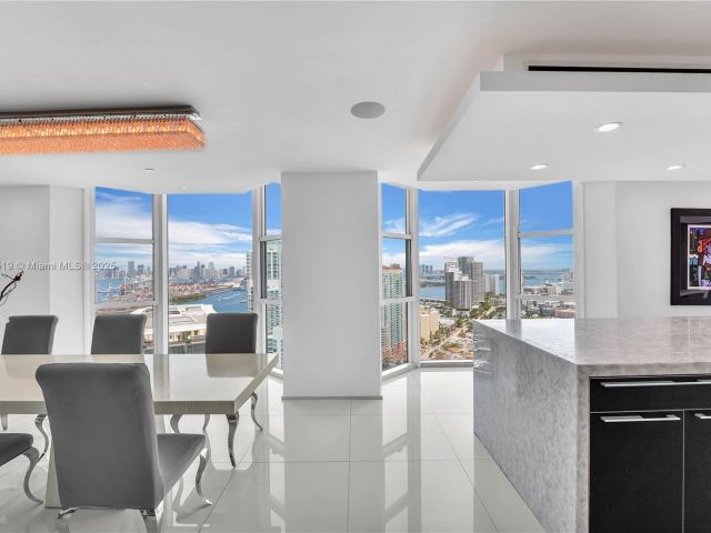 Продажа квартиры #3405 - фото 6205071