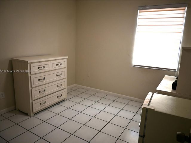 Продажа дома по адресу 18325 SW 114th Ct - фото 6187124