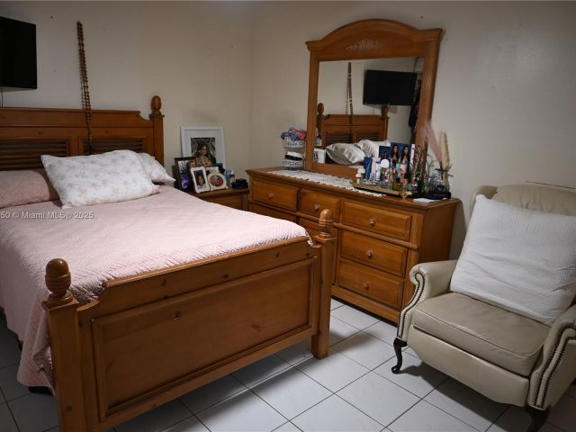 Продажа дома по адресу 18325 SW 114th Ct - фото 6187128