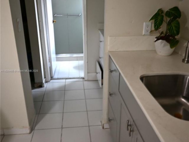 Продажа дома по адресу 18325 SW 114th Ct - фото 6187134