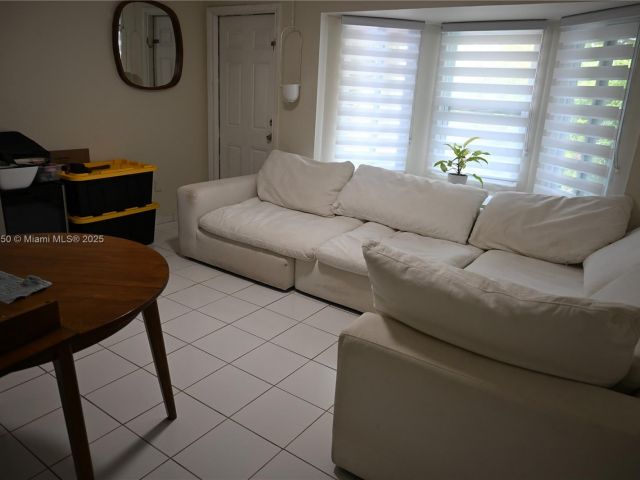 Продажа дома по адресу 18325 SW 114th Ct - фото 6187136