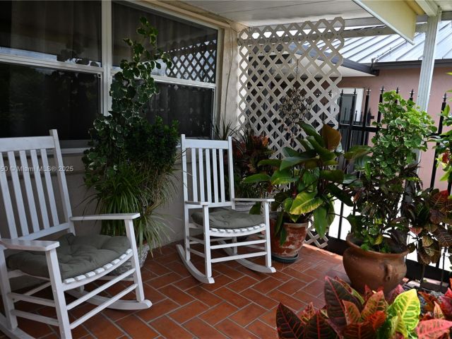 Продажа дома по адресу 18325 SW 114th Ct - фото 6187140