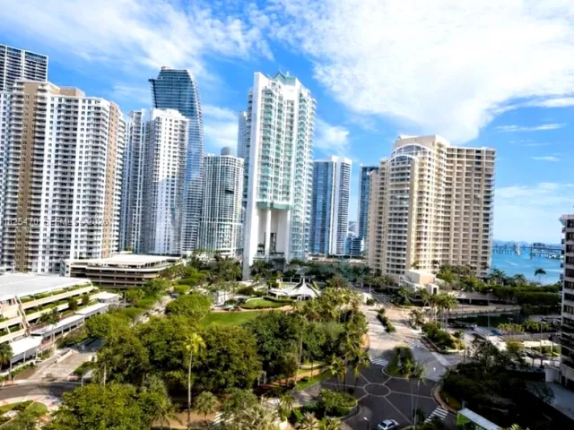 Продажа квартиры #A1421 - фото 6904867