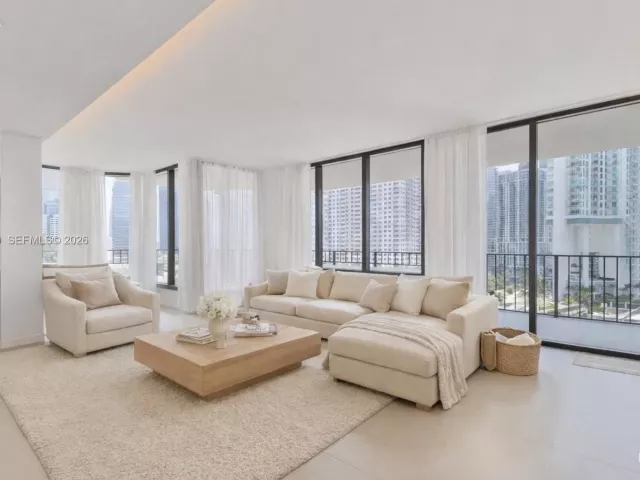 Продажа квартиры #A1421 - фото 6904870