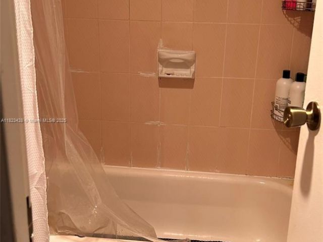 Продажа квартиры #1030 - фото 6185437