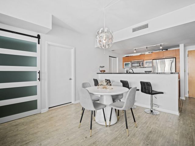 Продажа квартиры #2210 - фото 6185520