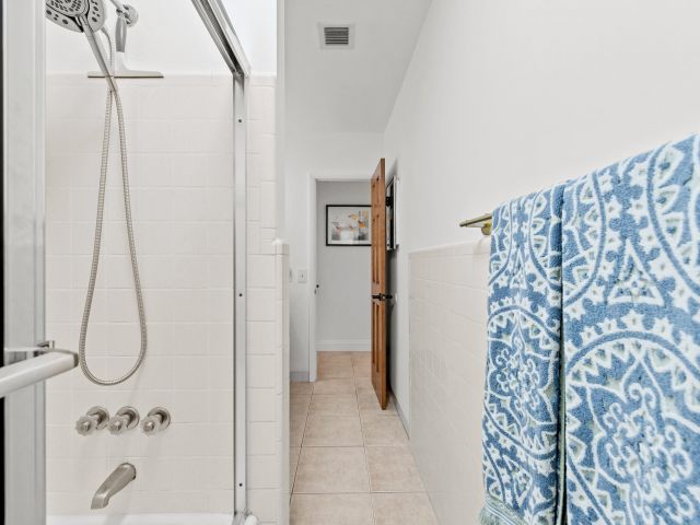 Продажа дома по адресу 550 NE 5th Street - фото 6249490