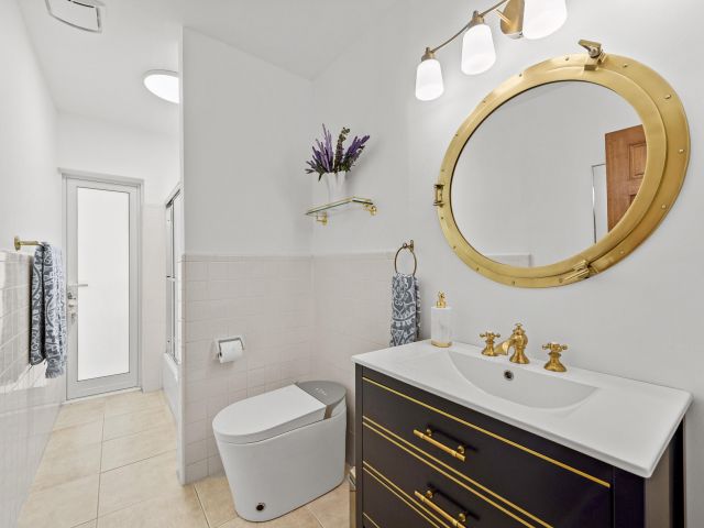 Продажа дома по адресу 550 NE 5th Street - фото 6249491