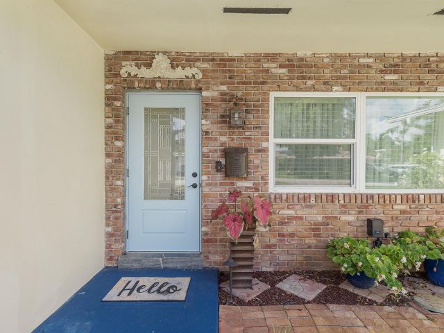 Продажа дома по адресу 550 NE 5th Street - фото 6249498