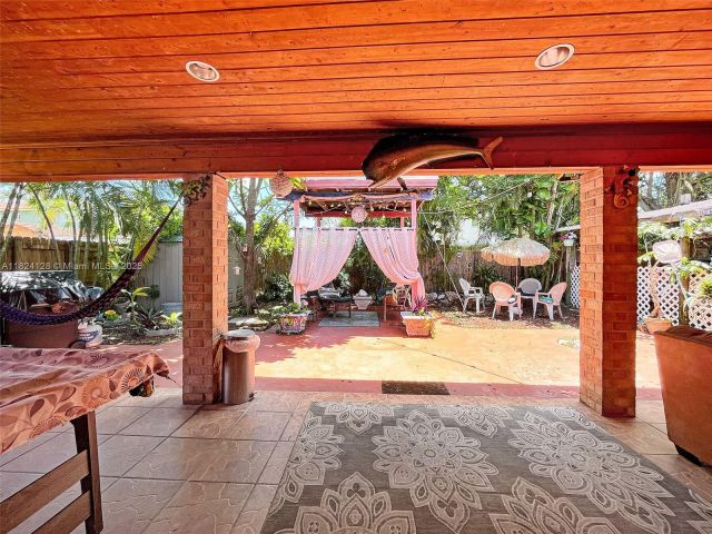 Продажа дома по адресу 18003 SW 153rd Pl - фото 6195275