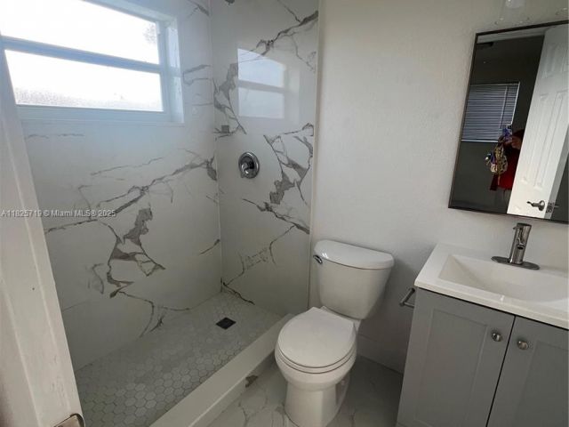 Продажа дома по адресу 14730 SW 104th Ct - фото 6191870