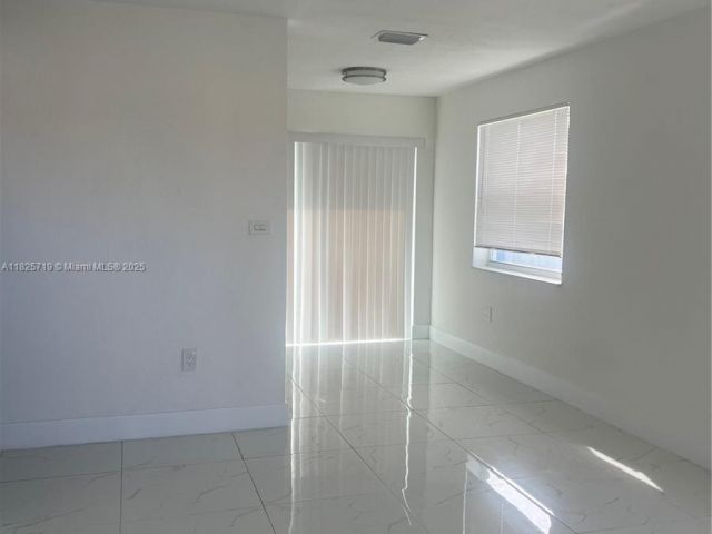 Продажа дома по адресу 14730 SW 104th Ct - фото 6191872