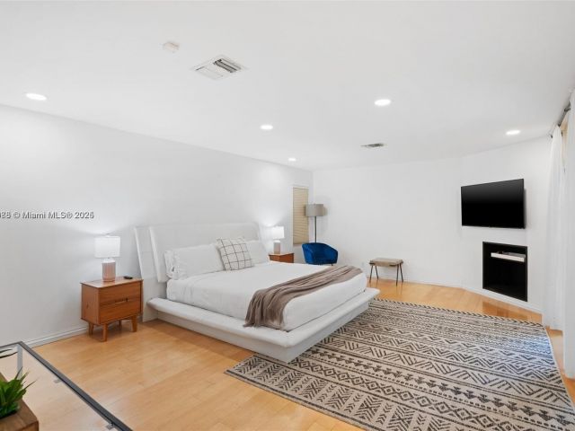 Продажа дома по адресу 413 Holiday - фото 6184676