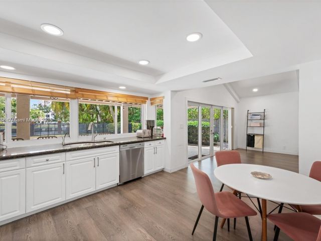 Продажа дома по адресу 413 Holiday - фото 6184687