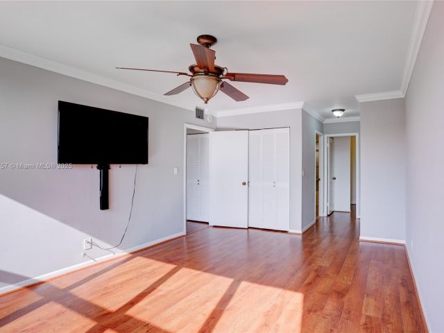 Продажа квартиры #405 - фото 6193410