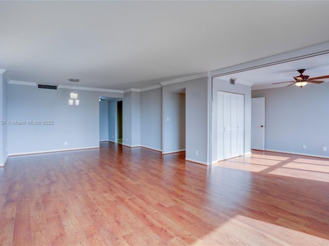 Продажа квартиры #405 - фото 6193417