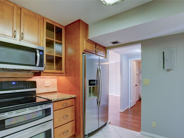 Продажа квартиры #405 - фото 6193423