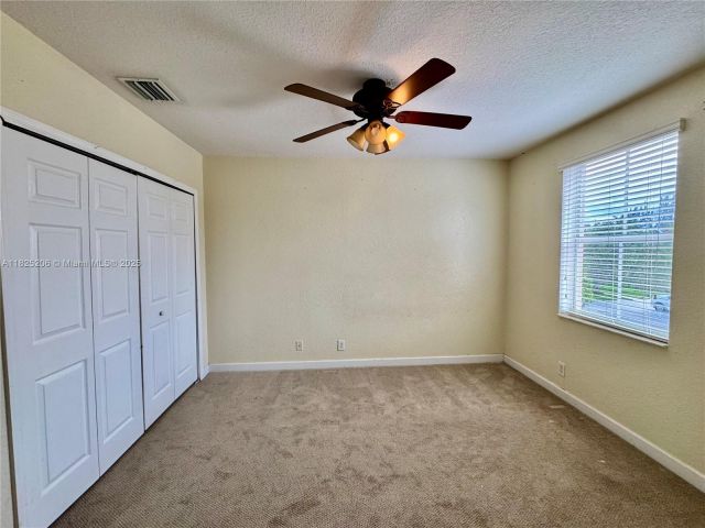 Продажа дома по адресу 1379 NW 166th Ave - фото 6200180