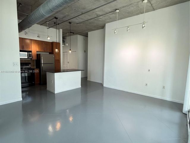 Продажа квартиры #2402 - фото 6185666