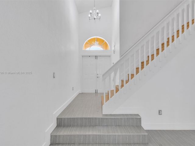 Продажа дома по адресу 5134 NW 113th Ave - фото 6185358