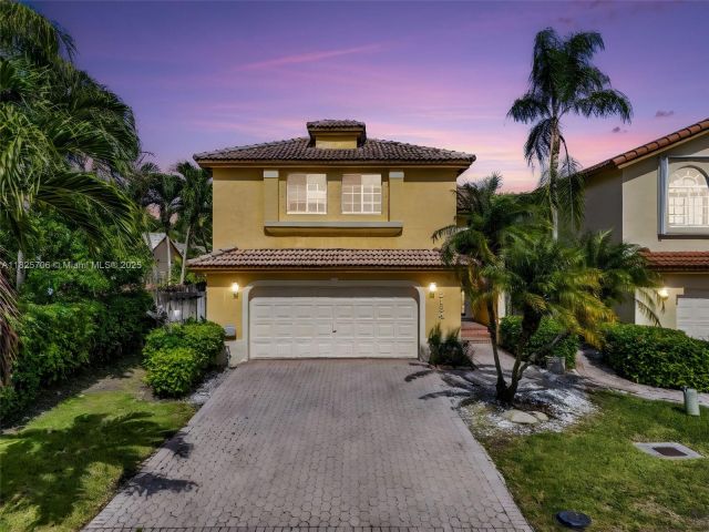 Продажа дома по адресу 5134 NW 113th Ave - фото 6185361