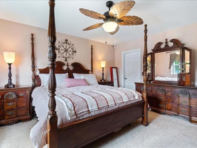 Продажа дома по адресу 961 SW 98th Ave - фото 6211550