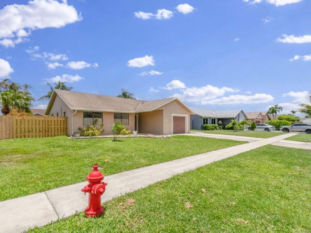 Продажа дома по адресу 23089 SW 55th Avenue - фото 6643984